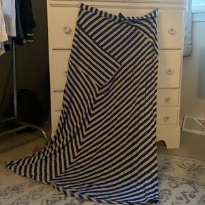 NWT Women’s XL Striped Maxi Skirt (Grey&Blue)